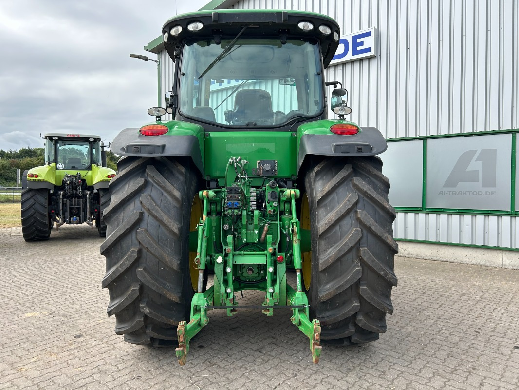 John Deere 8310R - Traktor: gambar 3 John Deere 8310R - Traktor: gambar 3