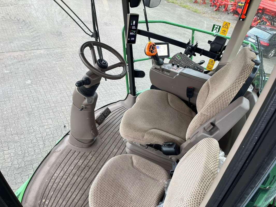 John Deere 8500 - Mesin pemanen: gambar 5 John Deere 8500 - Mesin pemanen: gambar 5