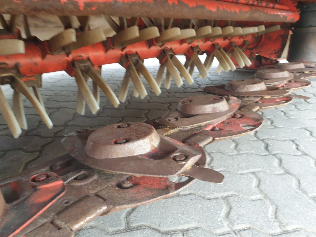 Kuhn FC 283 G-II FF LIFTCONTROL - Mesin pemotong padang rumput: gambar 4 Kuhn FC 283 G-II FF LIFTCONTROL - Mesin pemotong padang rumput: gambar 4