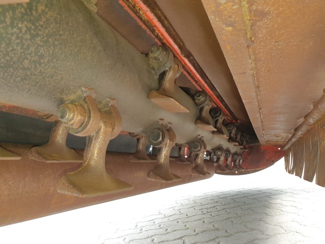 Kuhn TBES 262 - Mesin pemotong chopper: gambar 3 Kuhn TBES 262 - Mesin pemotong chopper: gambar 3