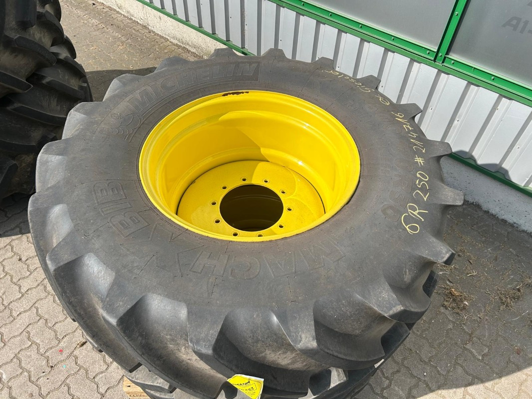 Michelin Kompletträder 710/70R42 600/70R30 - Ban untuk Peralatan pertanian: gambar 2 Michelin Kompletträder 710/70R42 600/70R30 - Ban untuk Peralatan pertanian: gambar 2