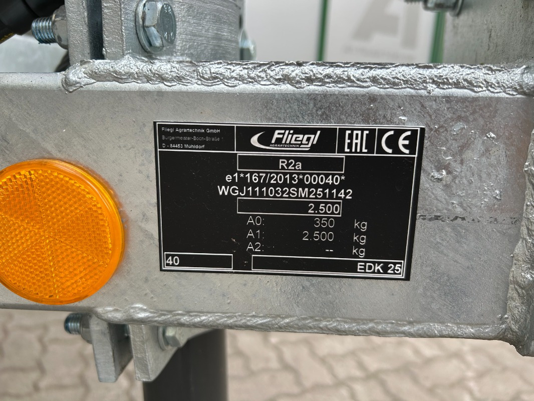 Trailer baru Fliegl EDK 25 **Sonderpreis**: gambar 11 Trailer baru Fliegl EDK 25 **Sonderpreis**: gambar 11