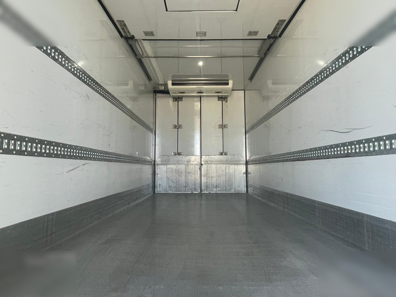 FAST - Trailer berpendingin: gambar 4 FAST - Trailer berpendingin: gambar 4