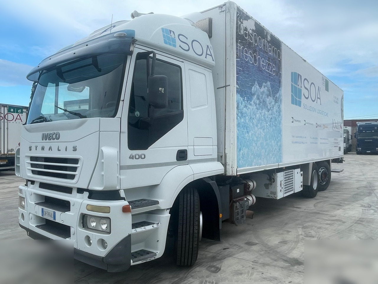 IVECO STRALIS 400 - Truk berpendingin: gambar 2 IVECO STRALIS 400 - Truk berpendingin: gambar 2