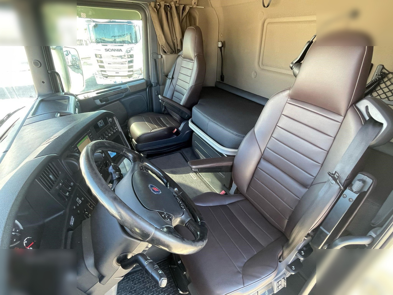 SCANIA R580 - Truk sasis: gambar 5 SCANIA R580 - Truk sasis: gambar 5