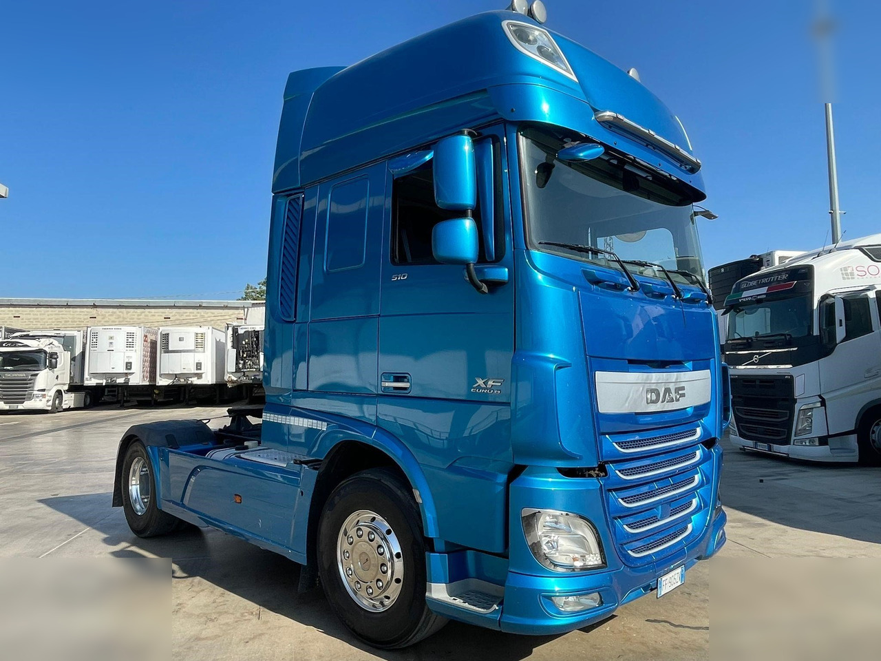 DAF XF105.510 - Tractor head: gambar 1 DAF XF105.510 - Tractor head: gambar 1