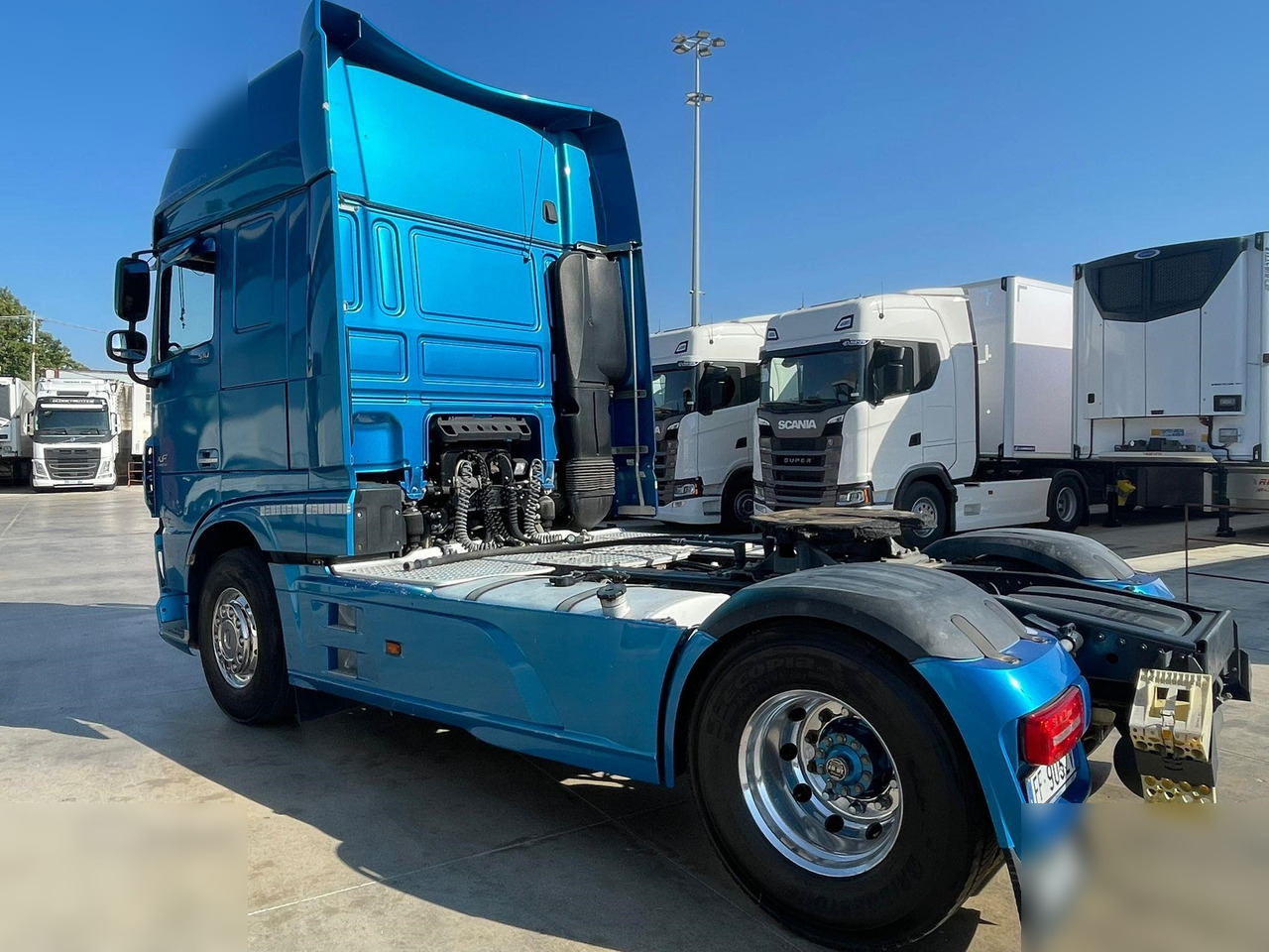 DAF XF105.510 - Tractor head: gambar 3 DAF XF105.510 - Tractor head: gambar 3