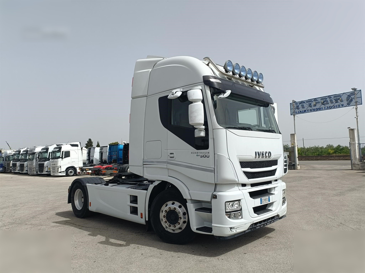 IVECO STRALIS 500 - Tractor head: gambar 4 IVECO STRALIS 500 - Tractor head: gambar 4