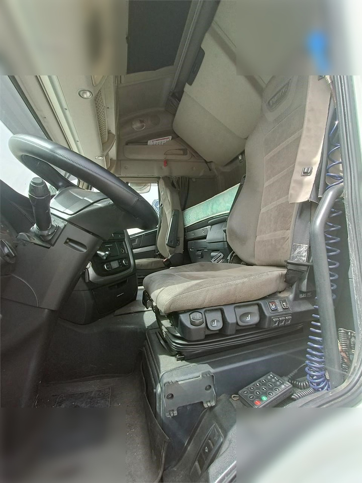 IVECO STRALIS 500 - Tractor head: gambar 5 IVECO STRALIS 500 - Tractor head: gambar 5