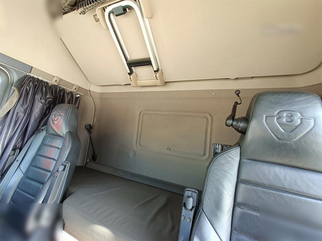 SCANIA R520 - Tractor head: gambar 5 SCANIA R520 - Tractor head: gambar 5