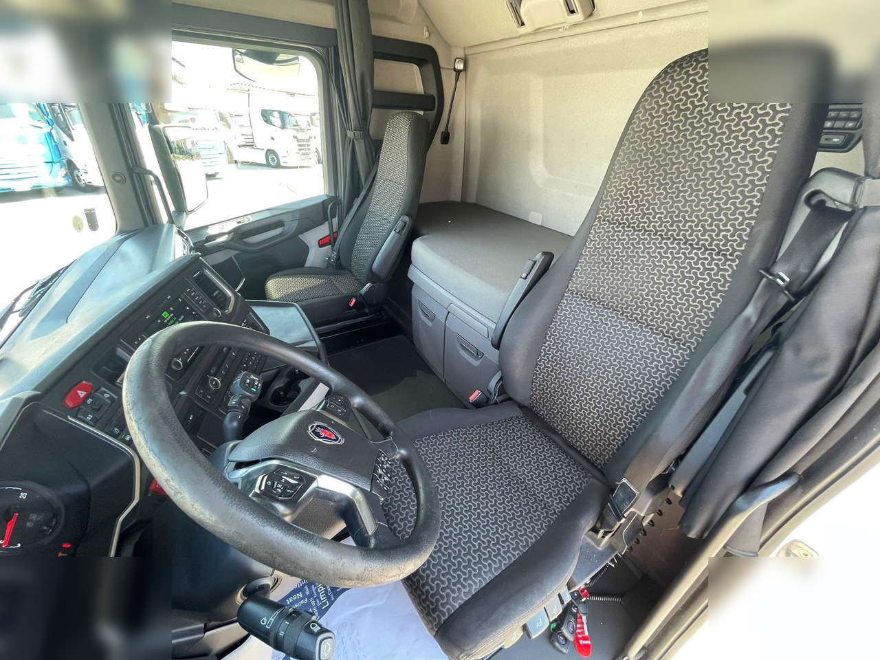 SCANIA S500 - Tractor head: gambar 5 SCANIA S500 - Tractor head: gambar 5