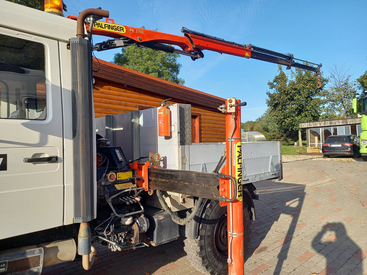 Truk derek UNIMOG U100L: gambar 10