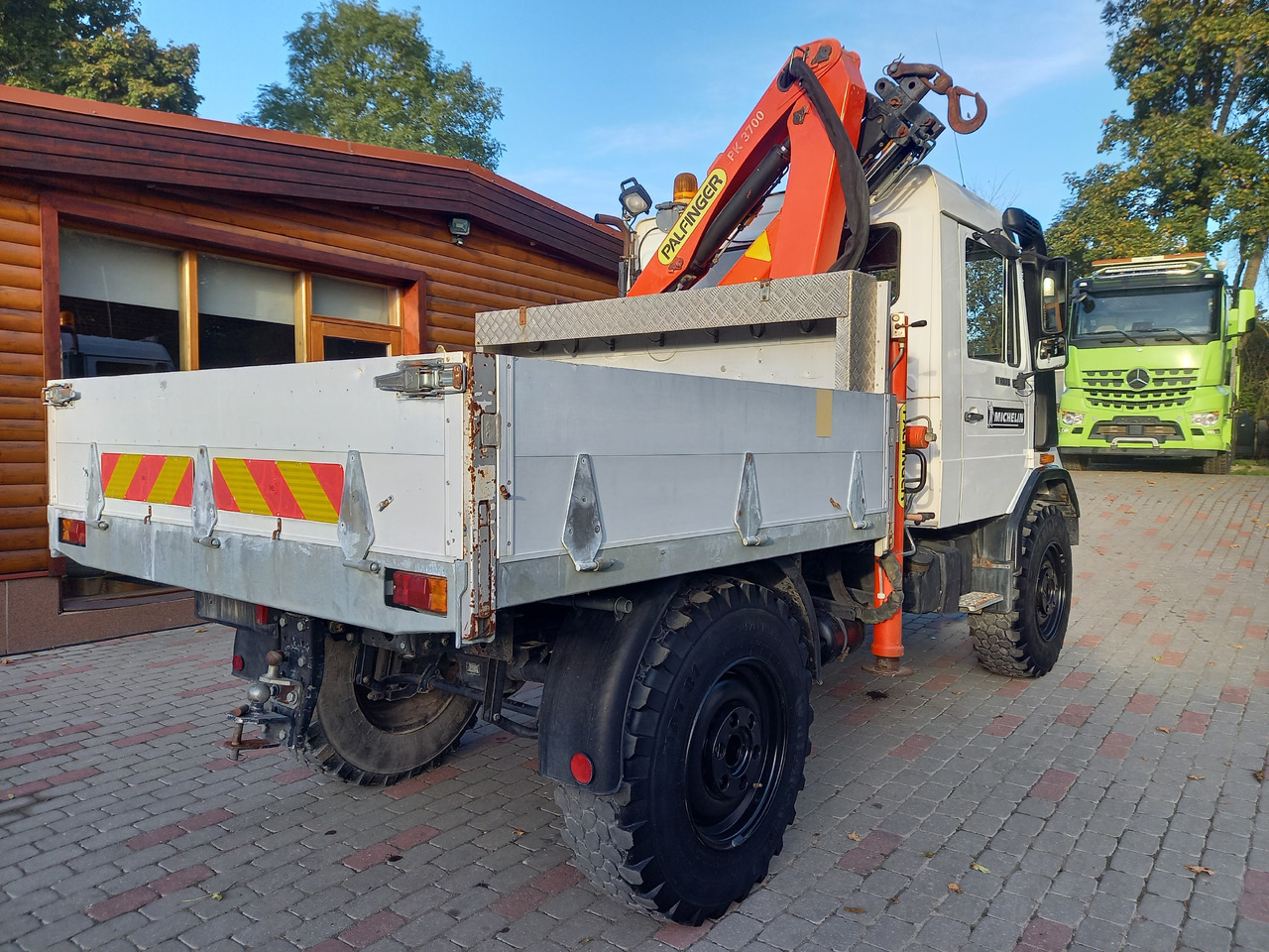 Truk derek UNIMOG U100L: gambar 22