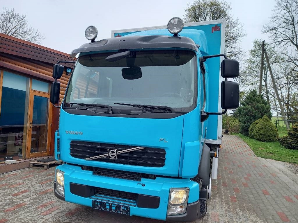 Volvo FL 240, 4x2, GW 16000 KG - Truk box: gambar 4 Volvo FL 240, 4x2, GW 16000 KG - Truk box: gambar 4