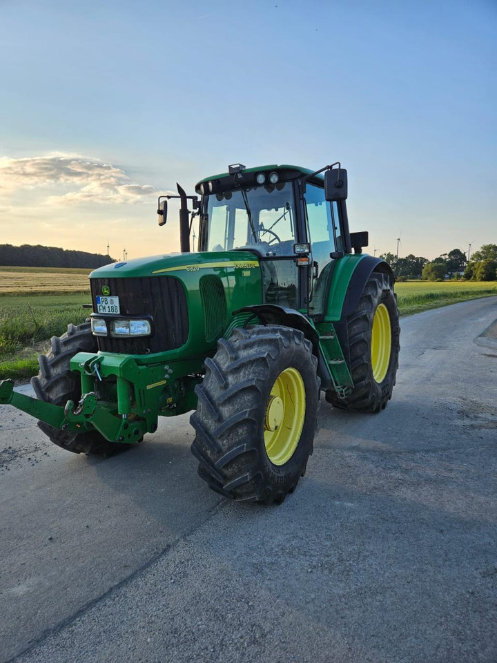 John Deere 6920 - Traktor: gambar 1 John Deere 6920 - Traktor: gambar 1
