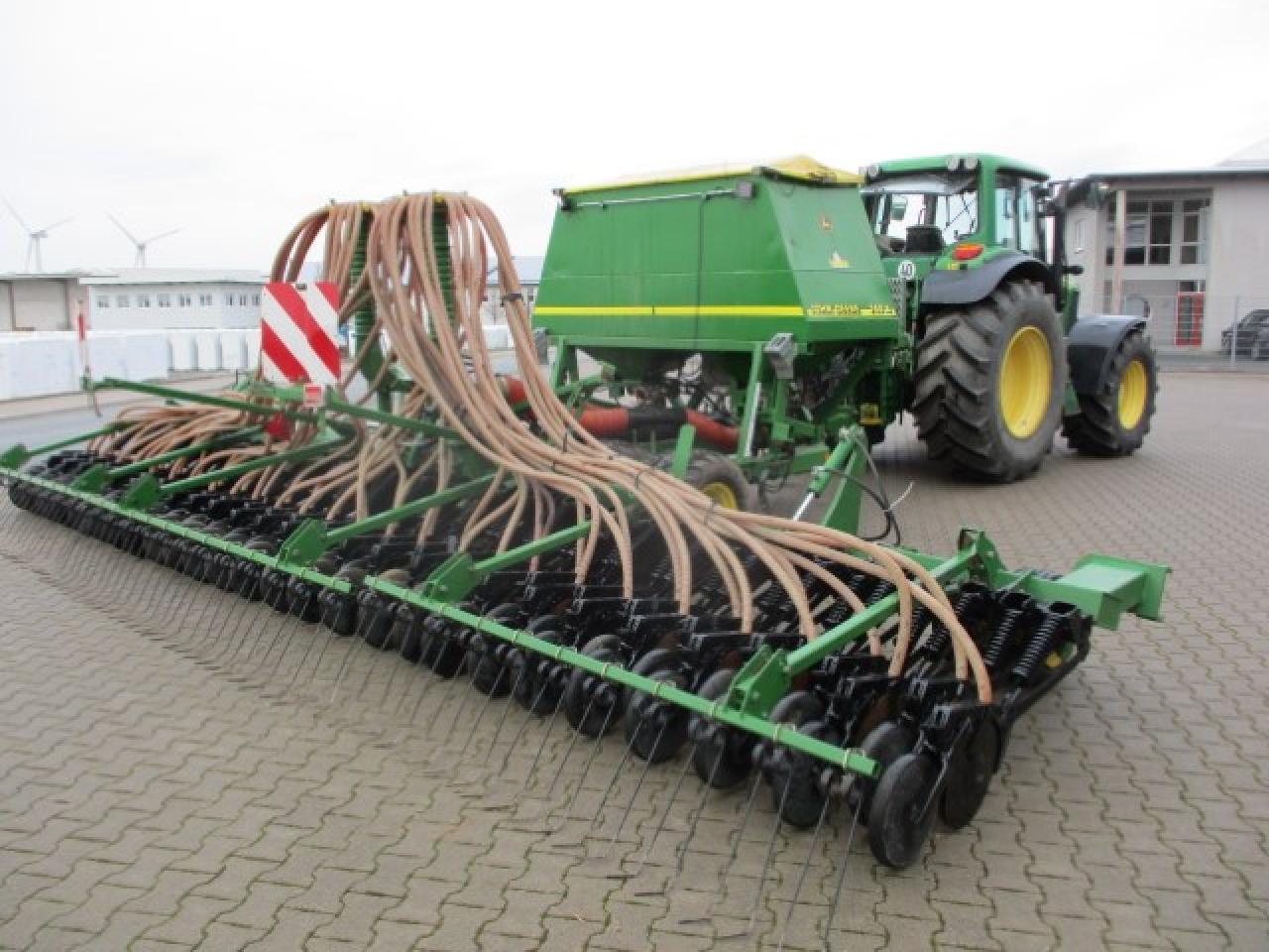 Bor benih John Deere 740 A Isobus: gambar 14