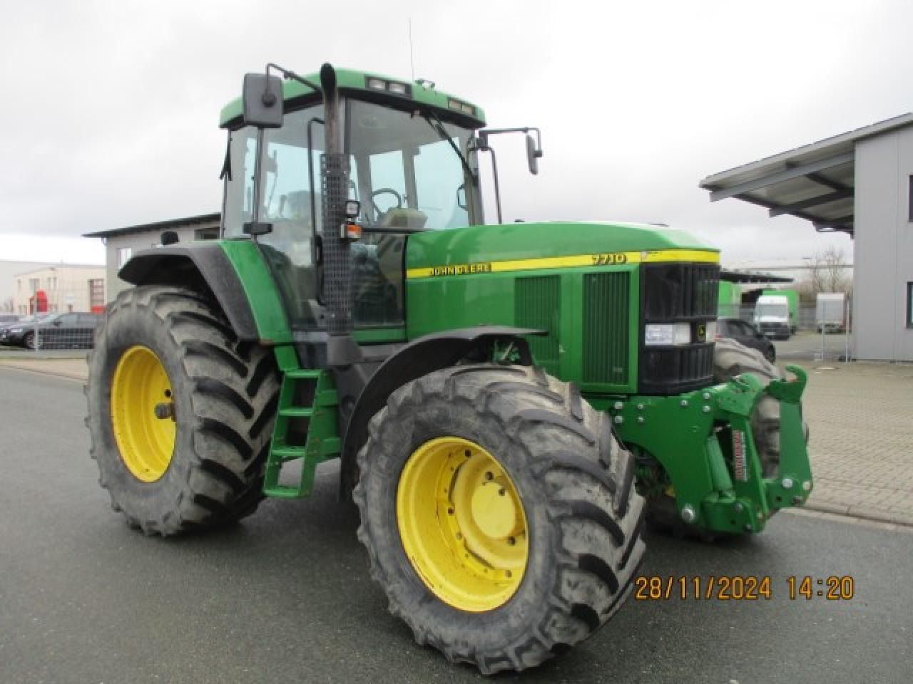 John Deere 7710 TLS Motor Neu - Traktor: gambar 5 John Deere 7710 TLS Motor Neu - Traktor: gambar 5