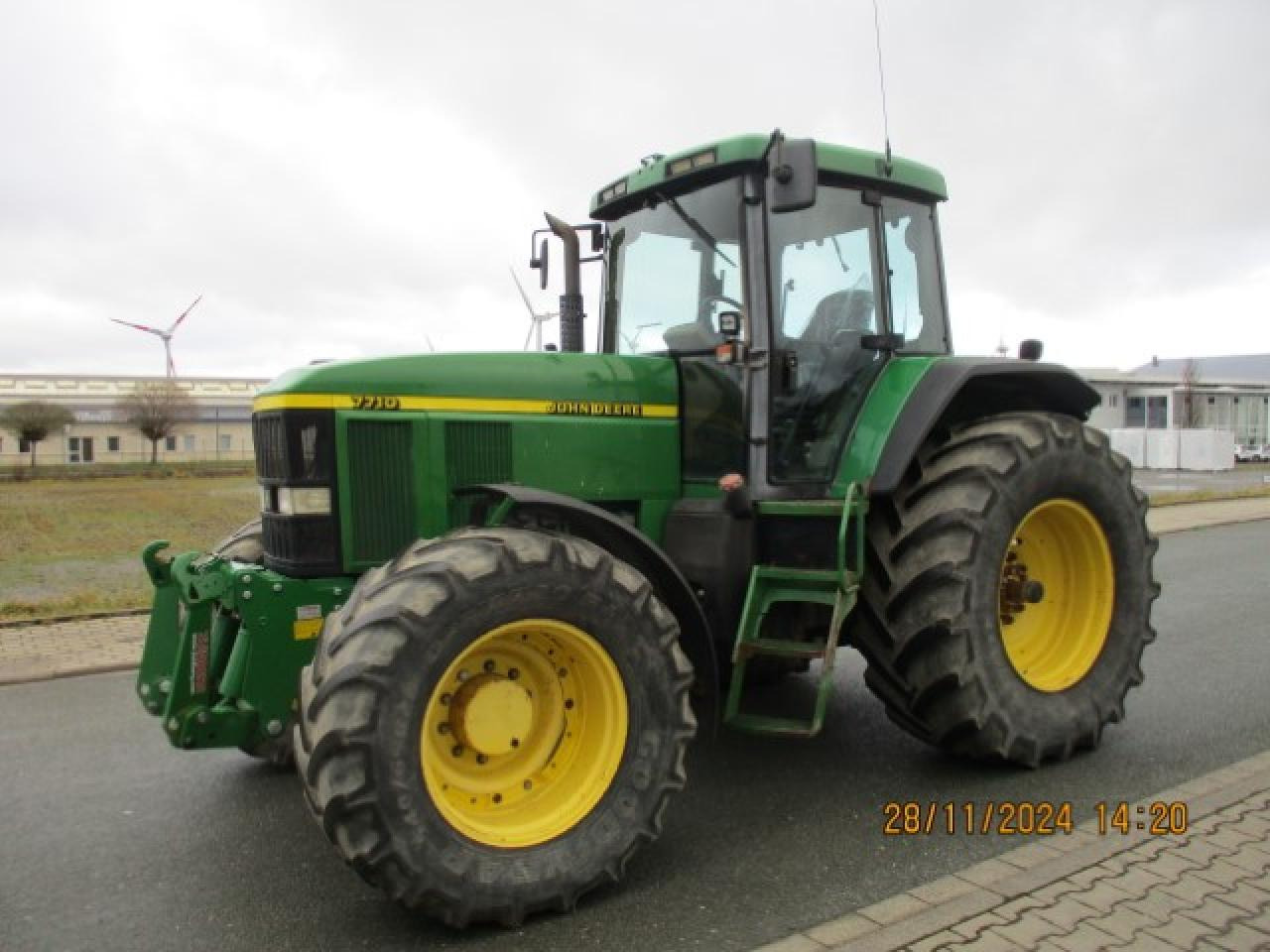 John Deere 7710 TLS Motor Neu - Traktor: gambar 1 John Deere 7710 TLS Motor Neu - Traktor: gambar 1
