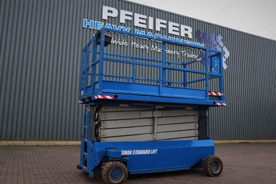 GSL S131 E16 Electric, 15.1m Working Height, 350kg - Scissor lifts: gambar 1 GSL S131 E16 Electric, 15.1m Working Height, 350kg - Scissor lifts: gambar 1