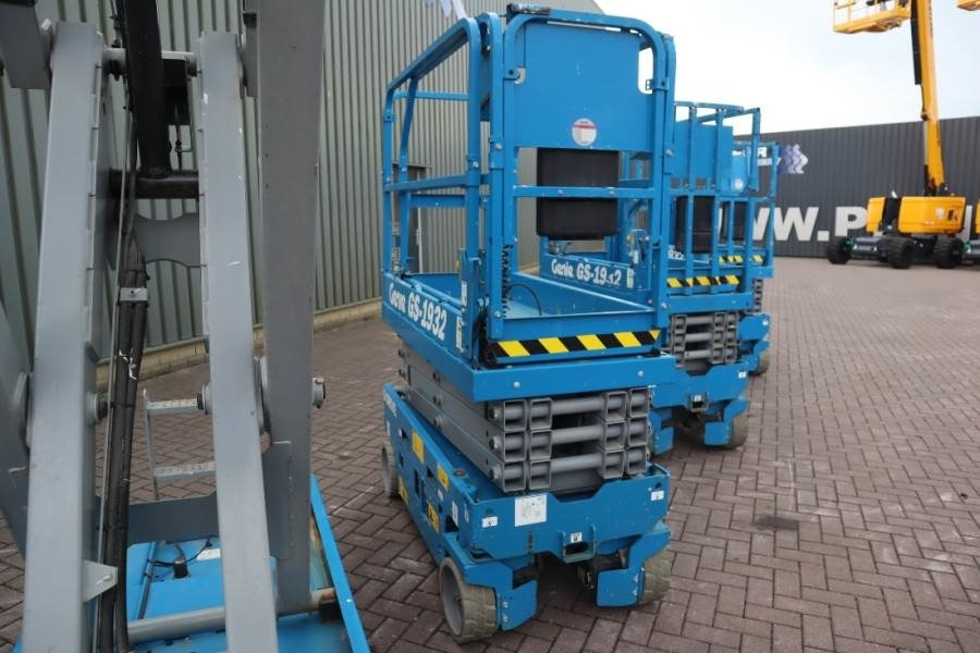 Genie GS1932 E-Drive Several In Stock, 8m Working Height - Scissor lifts: gambar 3 Genie GS1932 E-Drive Several In Stock, 8m Working Height - Scissor lifts: gambar 3