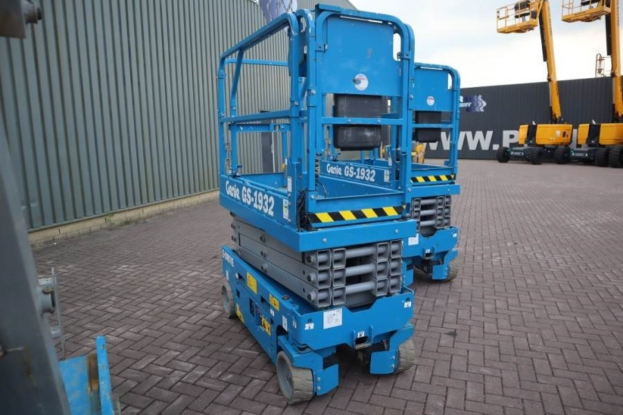Genie GS1932 E-Drive Several In Stock, 8m Working Height - Scissor lifts: gambar 2 Genie GS1932 E-Drive Several In Stock, 8m Working Height - Scissor lifts: gambar 2