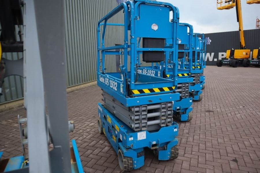 Genie GS1932 E-Drive Several In Stock, 8m Working Height - Scissor lifts: gambar 4 Genie GS1932 E-Drive Several In Stock, 8m Working Height - Scissor lifts: gambar 4