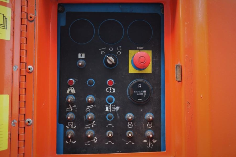 Genie S45 Valid inspection, Diesel, 4x4 Drive, 15.72 m W - Boom teleskopik: gambar 4 Genie S45 Valid inspection, Diesel, 4x4 Drive, 15.72 m W - Boom teleskopik: gambar 4