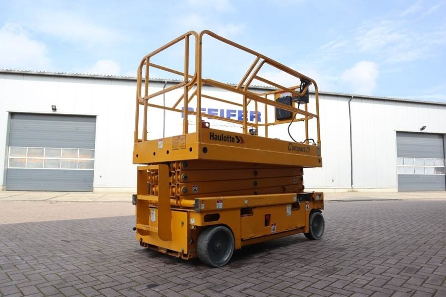 Haulotte COMPACT 10 Electric, 10m Working Height, 450kg Cap - Scissor lifts: gambar 3 Haulotte COMPACT 10 Electric, 10m Working Height, 450kg Cap - Scissor lifts: gambar 3