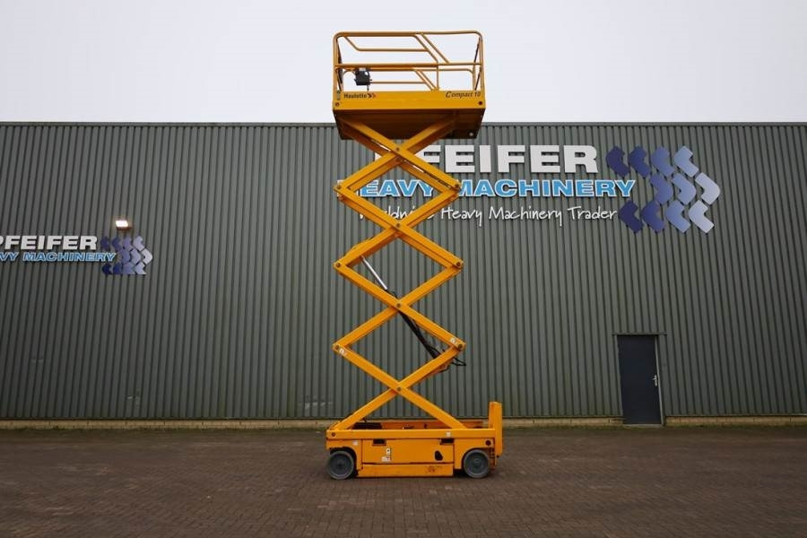 Haulotte Compact 10 Electric, 10.2m Working Height, 450kg C - Scissor lifts: gambar 3 Haulotte Compact 10 Electric, 10.2m Working Height, 450kg C - Scissor lifts: gambar 3