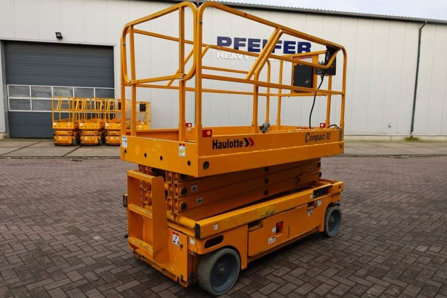 Haulotte Compact 10 Electric, 10m Working Height, 450kg Cap - Scissor lifts: gambar 2 Haulotte Compact 10 Electric, 10m Working Height, 450kg Cap - Scissor lifts: gambar 2