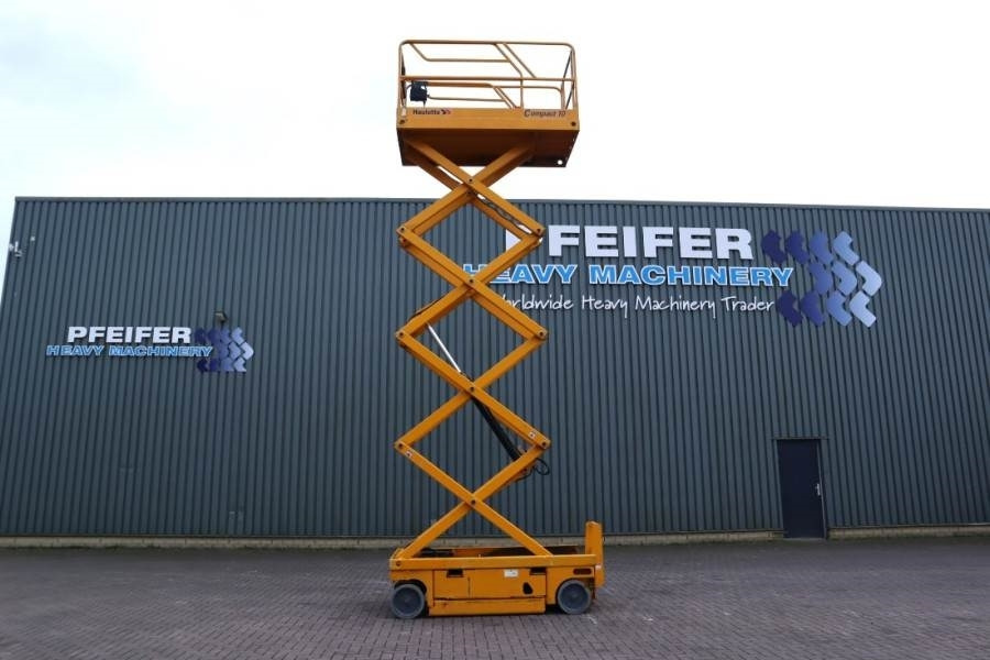 Haulotte Compact 10 Electric, 10m Working Height, 450kg Cap - Scissor lifts: gambar 3 Haulotte Compact 10 Electric, 10m Working Height, 450kg Cap - Scissor lifts: gambar 3