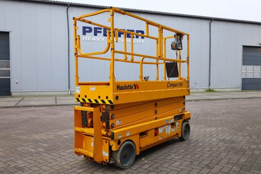 Haulotte Compact 10N As-Is, Electric, 10m Working Height, 2 - Scissor lifts: gambar 2 Haulotte Compact 10N As-Is, Electric, 10m Working Height, 2 - Scissor lifts: gambar 2