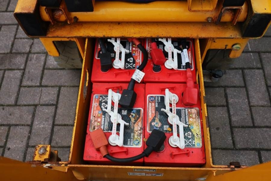 Haulotte Compact 10N As-Is, Electric, 10m Working Height, 2 - Scissor lifts: gambar 4 Haulotte Compact 10N As-Is, Electric, 10m Working Height, 2 - Scissor lifts: gambar 4