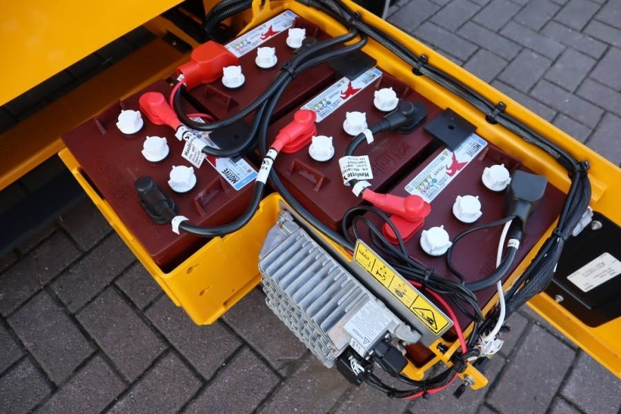 Haulotte Compact 10N Valid Iinspection, *Guarantee! 10m Wor - Scissor lifts: gambar 4 Haulotte Compact 10N Valid Iinspection, *Guarantee! 10m Wor - Scissor lifts: gambar 4