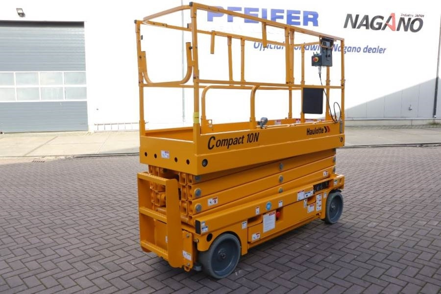 Scissor lifts Haulotte Compact 10N Valid Inspection, *Guarantee! 10m Work: gambar 6