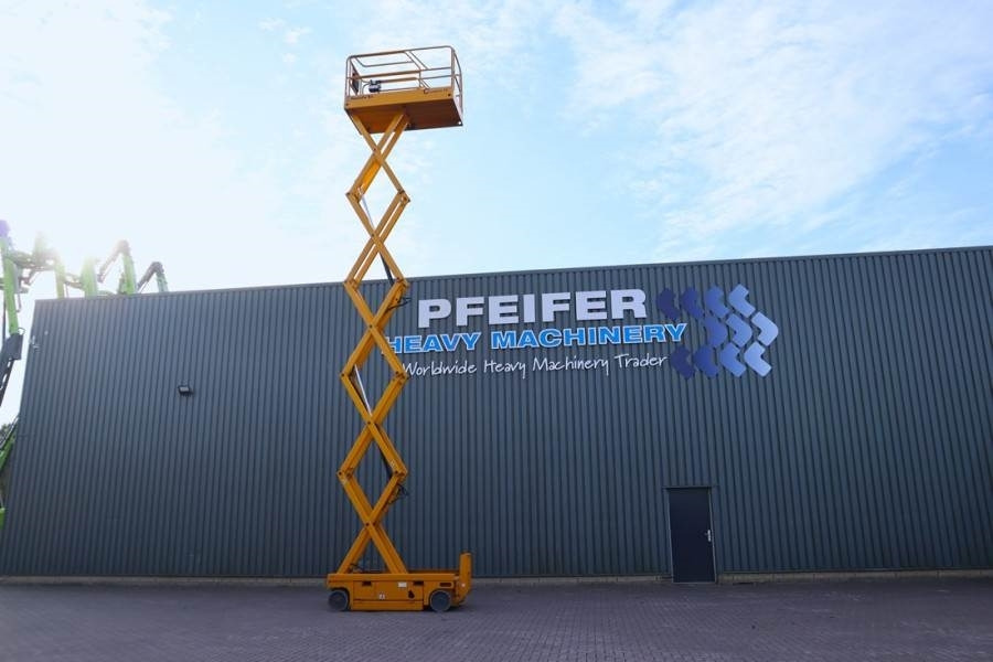 Haulotte Compact 12 Electric, 12m Working Height, 300kg Cap - Scissor lifts: gambar 3 Haulotte Compact 12 Electric, 12m Working Height, 300kg Cap - Scissor lifts: gambar 3