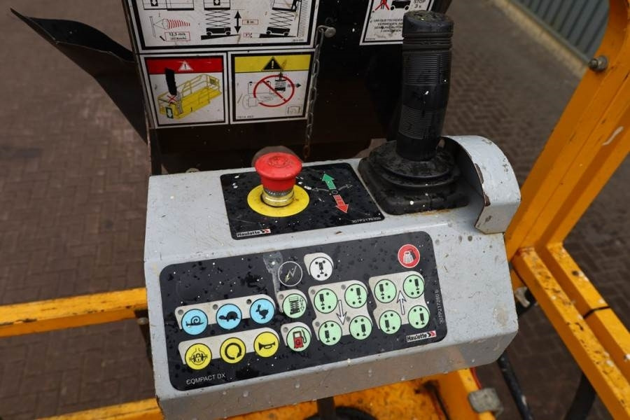Haulotte Compact 12RTE Electric, 12m Working Height, 450kg - Scissor lifts: gambar 5 Haulotte Compact 12RTE Electric, 12m Working Height, 450kg - Scissor lifts: gambar 5
