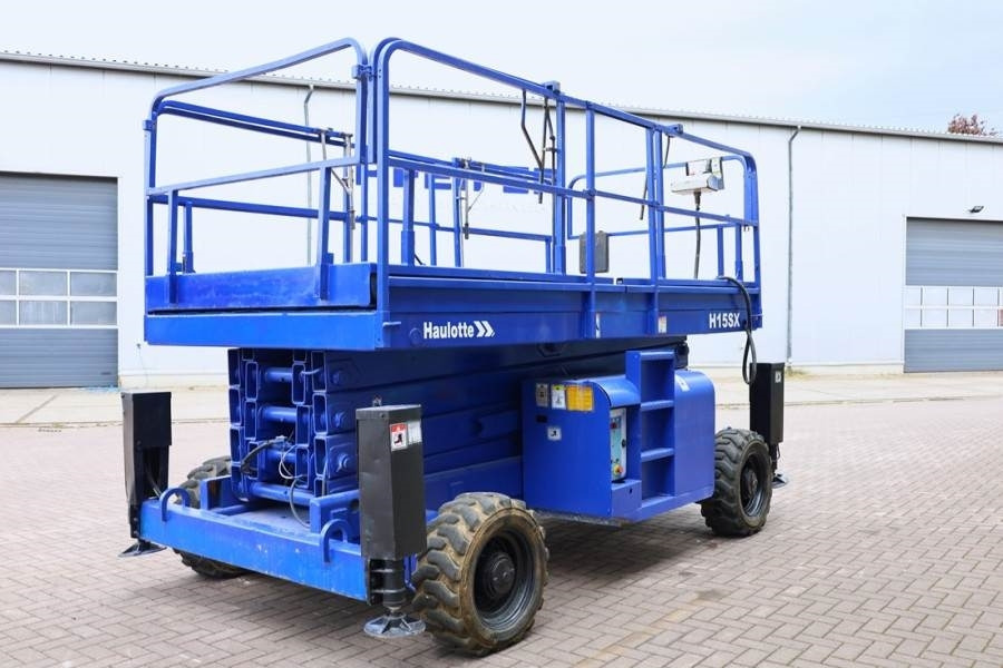 Haulotte H15SX Diesel, 4x4 Drive 15 Working Height, 500kg C - Scissor lifts: gambar 2 Haulotte H15SX Diesel, 4x4 Drive 15 Working Height, 500kg C - Scissor lifts: gambar 2