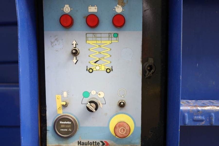 Haulotte H15SXL Diesel, 4x4 Drive, 15m Working Height, 500k - Scissor lifts: gambar 4 Haulotte H15SXL Diesel, 4x4 Drive, 15m Working Height, 500k - Scissor lifts: gambar 4