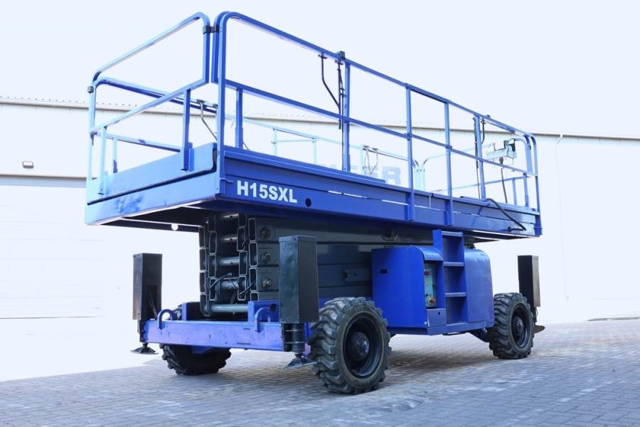 Haulotte H15SXL Diesel, 4x4 Drive, 15m Working Height, 500k - Scissor lifts: gambar 2 Haulotte H15SXL Diesel, 4x4 Drive, 15m Working Height, 500k - Scissor lifts: gambar 2