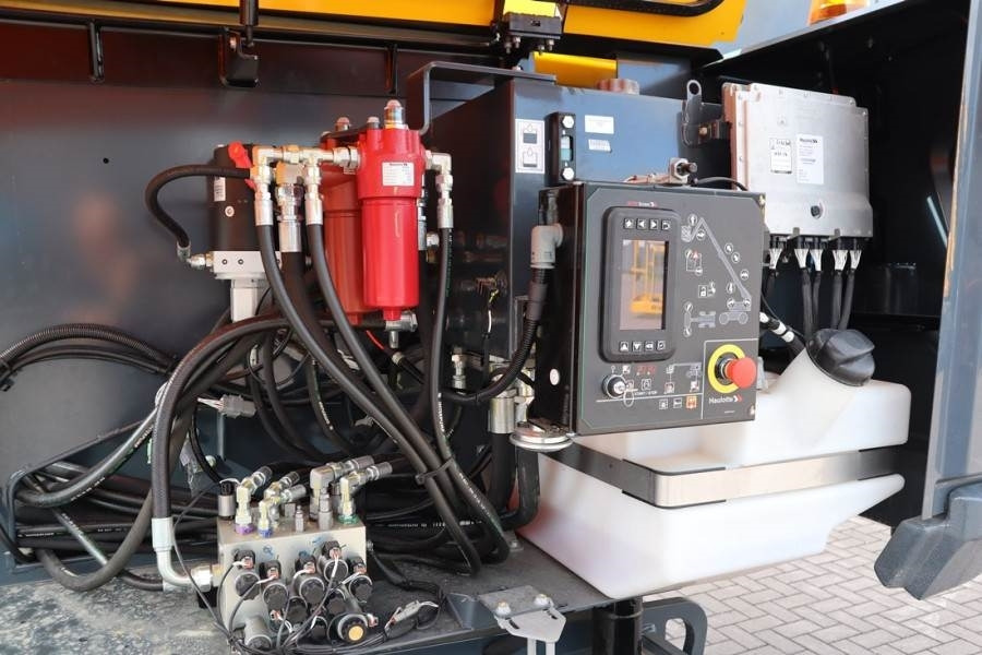 Haulotte HT16RTJ PRO NEW / UNUSED, Guarantee! Diesel, 4x4x4 - Boom teleskopik: gambar 3 Haulotte HT16RTJ PRO NEW / UNUSED, Guarantee! Diesel, 4x4x4 - Boom teleskopik: gambar 3