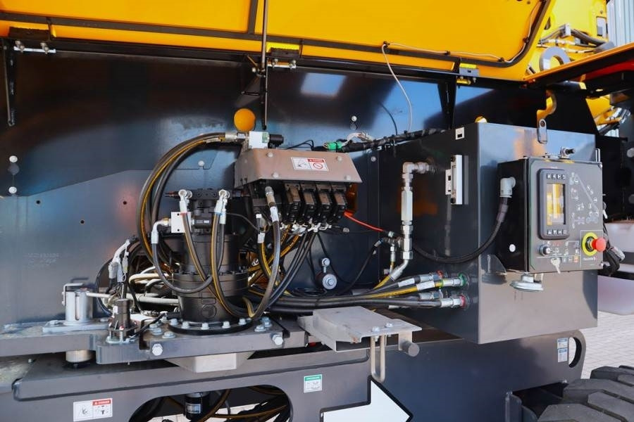 Haulotte HT28RTJ Pro Guarantee! 4x4x4 Drive, 28 m Working H - Boom teleskopik: gambar 3 Haulotte HT28RTJ Pro Guarantee! 4x4x4 Drive, 28 m Working H - Boom teleskopik: gambar 3