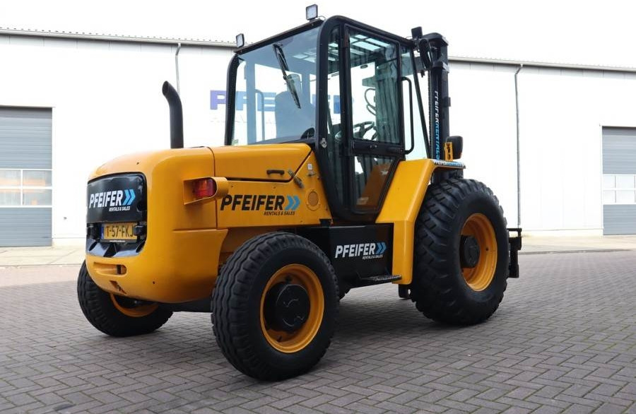 JCB 926 Diesel, 4x4 Drive, Triplex mast, 5500mm Liftin - Forklift medan kasar: gambar 2 JCB 926 Diesel, 4x4 Drive, Triplex mast, 5500mm Liftin - Forklift medan kasar: gambar 2