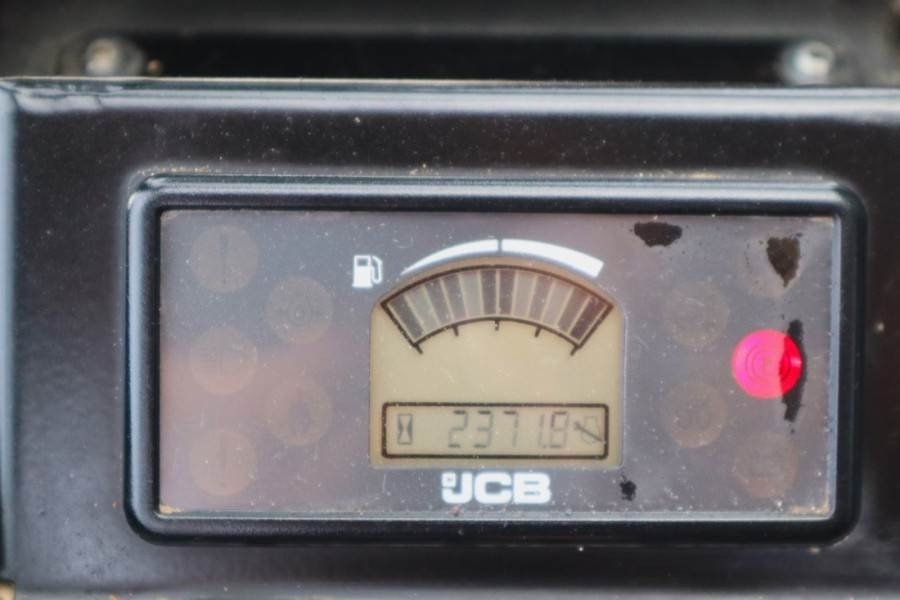 JCB 926 Diesel, 4x4 Drive, Triplex mast, 5500mm Liftin - Forklift medan kasar: gambar 4 JCB 926 Diesel, 4x4 Drive, Triplex mast, 5500mm Liftin - Forklift medan kasar: gambar 4