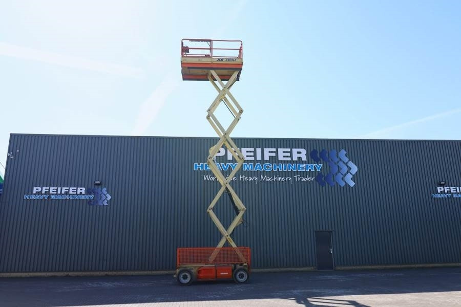 JLG 3369LE Electric, 12m Working Height, 450kg Capacit - Scissor lifts: gambar 3 JLG 3369LE Electric, 12m Working Height, 450kg Capacit - Scissor lifts: gambar 3