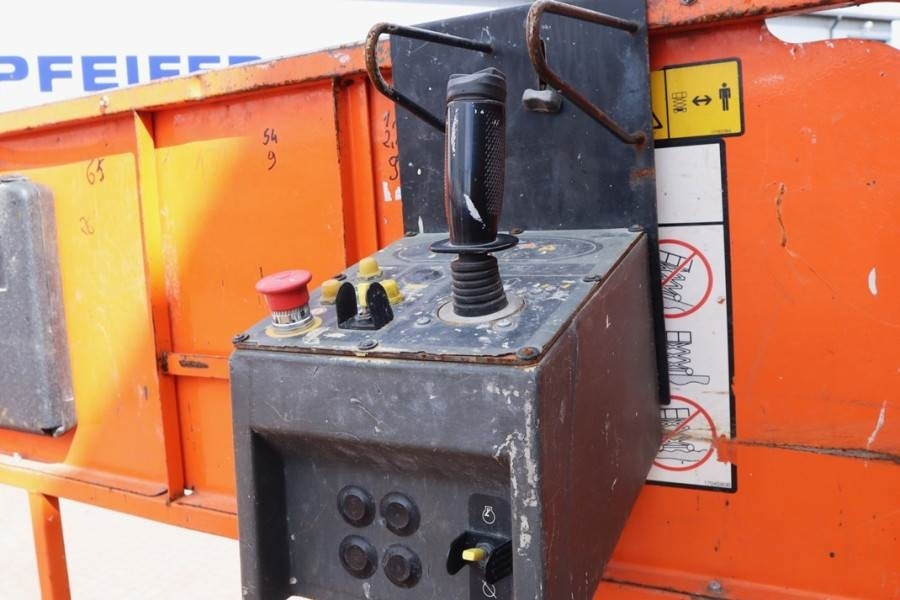 JLG 4069LE Electric, 14.2m Working Height, 360kg Capac - Scissor lifts: gambar 4 JLG 4069LE Electric, 14.2m Working Height, 360kg Capac - Scissor lifts: gambar 4