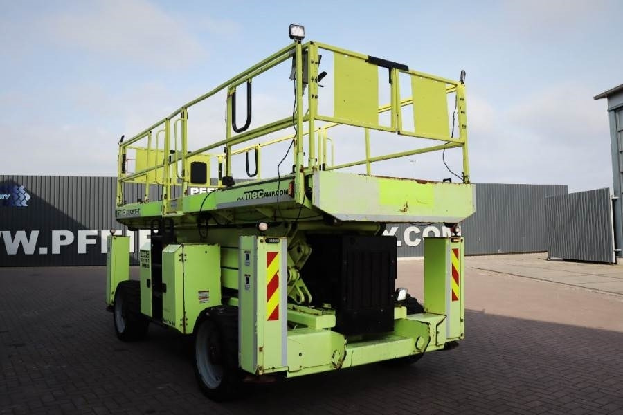 Scissor lifts MEC 3392RT-T Diesel, 4x4 Drive, 12m Working Height, 12: gambar 7 Scissor lifts MEC 3392RT-T Diesel, 4x4 Drive, 12m Working Height, 12: gambar 7