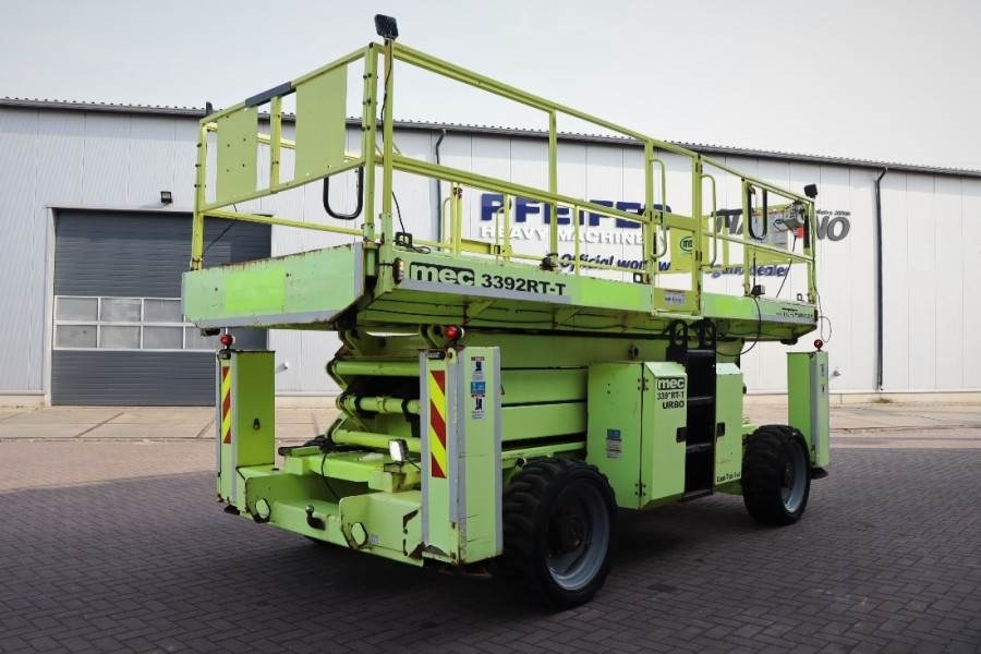 MEC 3392RT-T Diesel, 4x4 Drive, 12m Working Height, 12 - Scissor lifts: gambar 2 MEC 3392RT-T Diesel, 4x4 Drive, 12m Working Height, 12 - Scissor lifts: gambar 2