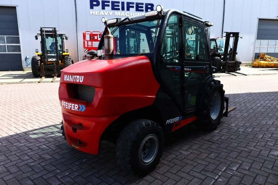 Manitou MC25-4 Valid Inspection, *Guarantee, Diesel, 4x4 D - Forklift medan kasar: gambar 2 Manitou MC25-4 Valid Inspection, *Guarantee, Diesel, 4x4 D - Forklift medan kasar: gambar 2