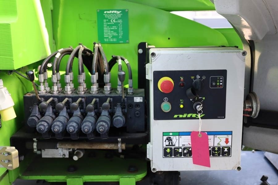Boom artikulasi Niftylift HR17N HYBRID MK3 Hybrid Battery & Diesel, 17m Work: gambar 5